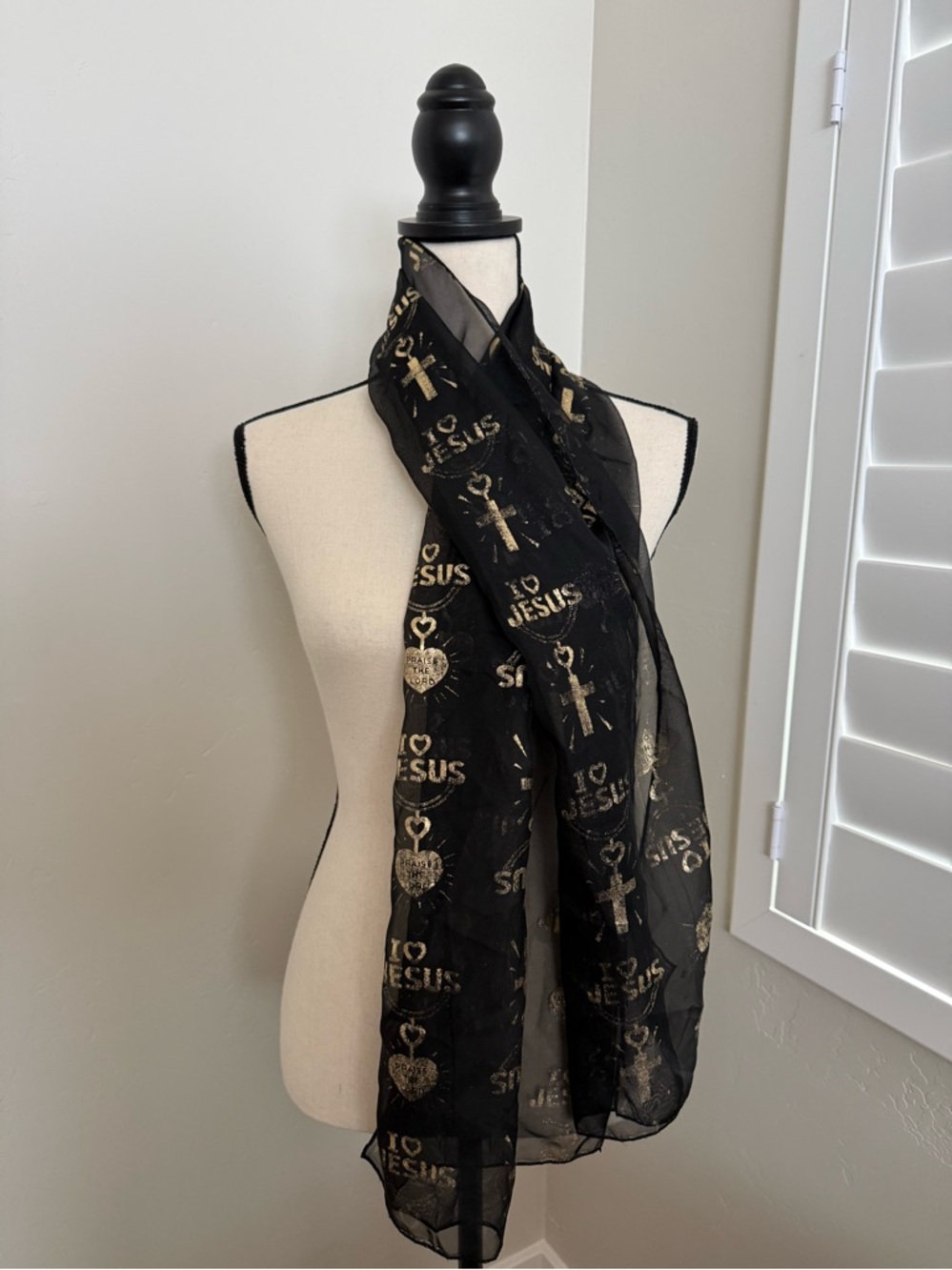 Black & Gold Faith-Print Lightweight Scarf. Excellent condition.